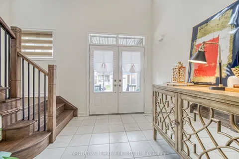 13 Toulouse Street, ON L1P 0J2