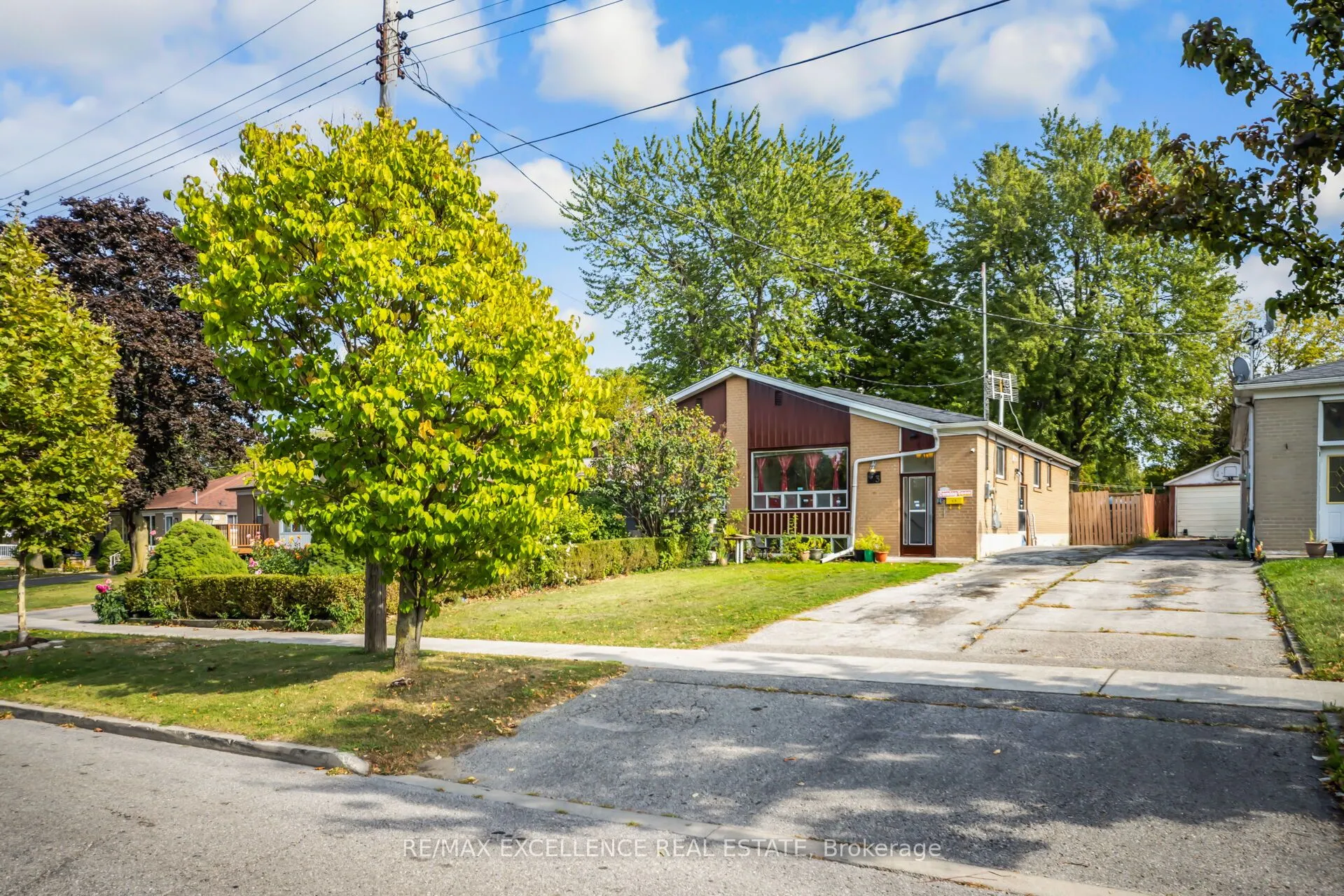 43 Porchester Drive, ON M1J 2R4