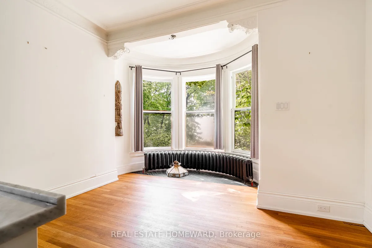 3025 Queen Street, ON M1N 1A5