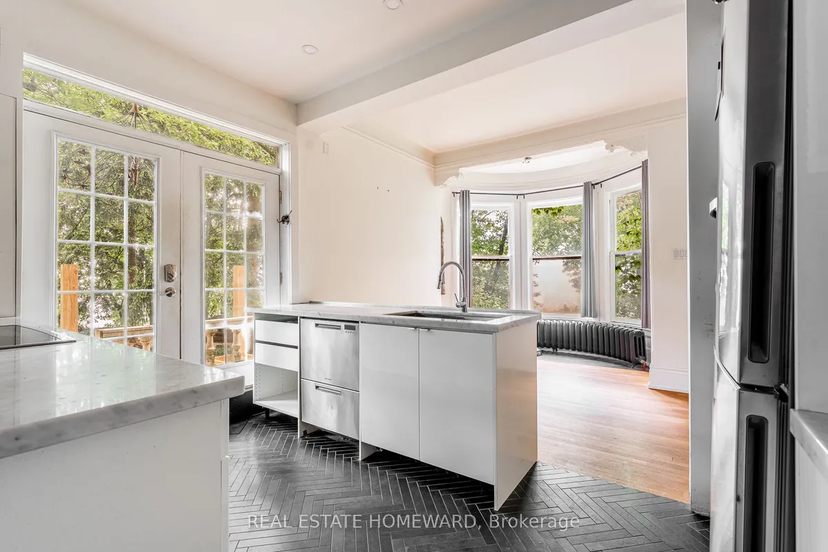 3025 Queen Street, ON M1N 1A5