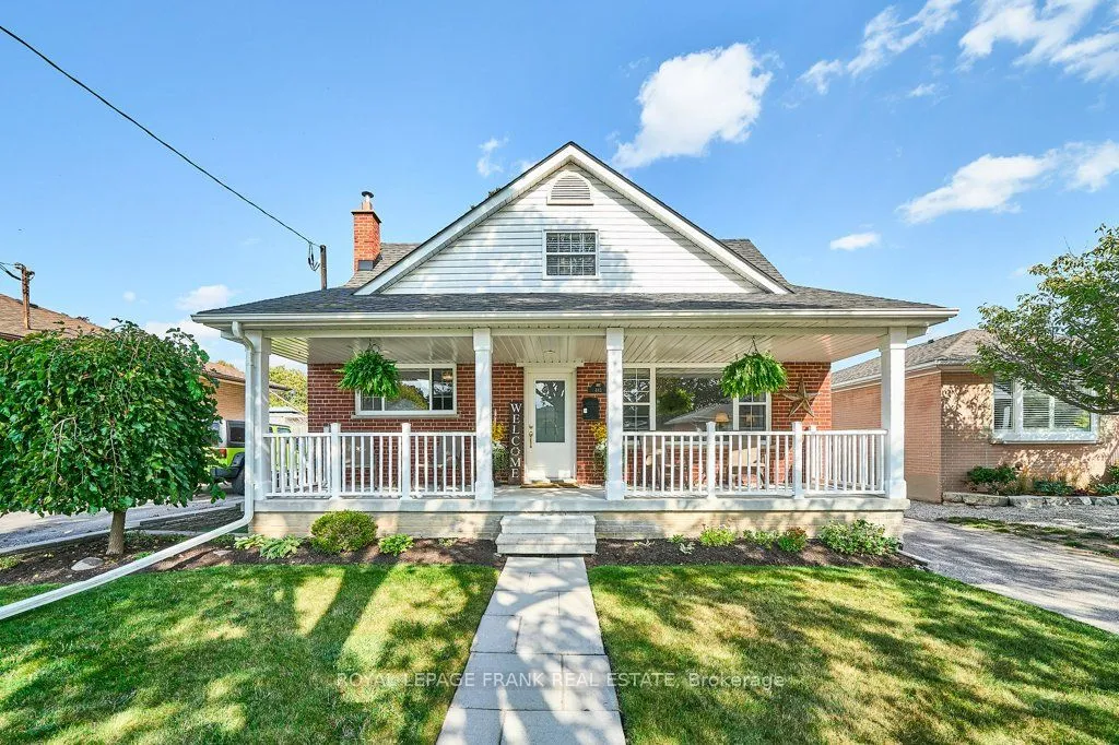 483 Nipigon Street, ON L1J 4P6