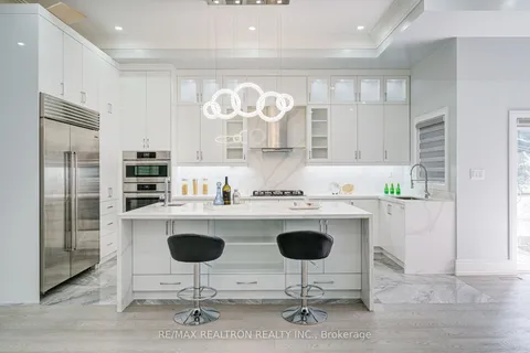 94 Wanstead Avenue, ON M1L 3L5