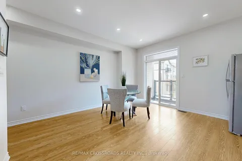 384 Okanagan Path, ON L1H 0B1