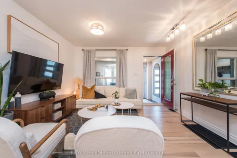 2311 Gerrard Street, ON M4E 2E5