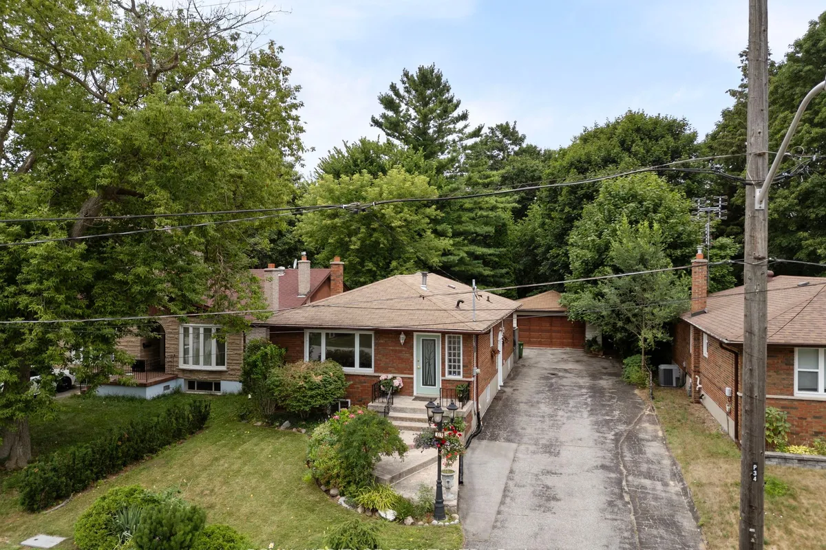 32 Beath Street, ON M1E 3J3