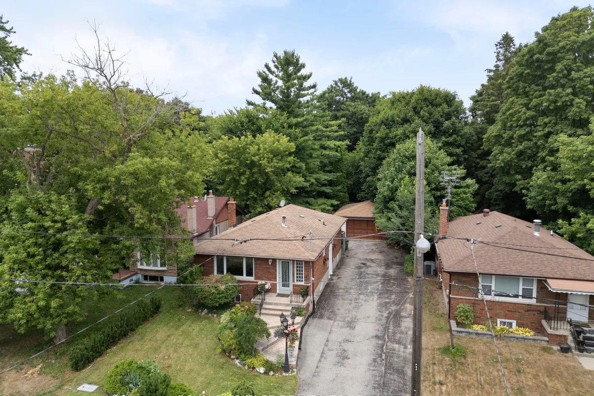 32 Beath Street, ON M1E 3J3