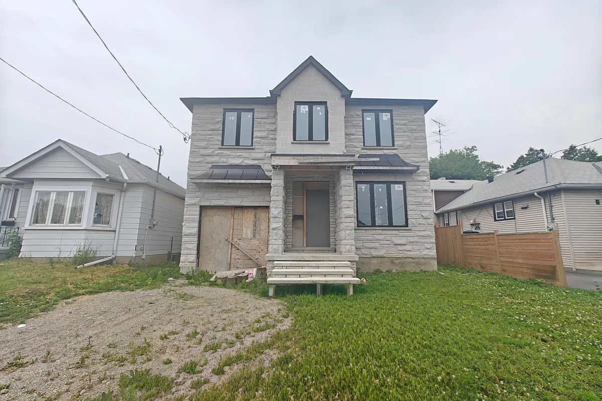 6 Cotton Avenue, ON M1K 1Z2