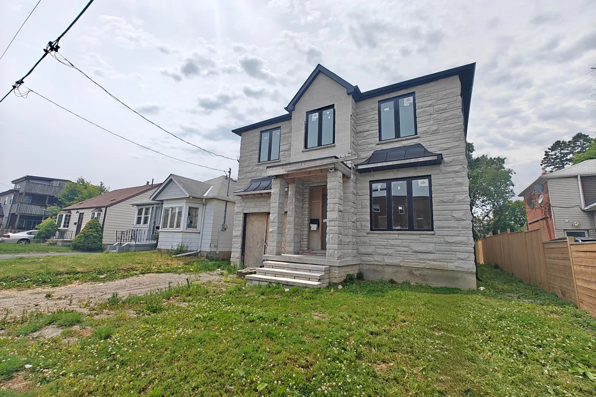 6 Cotton Avenue, ON M1K 1Z2