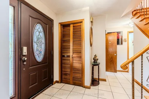 25 Danzig Street, ON M1E 2L1