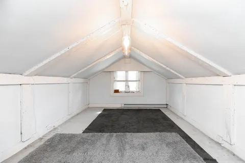 40 Jeavons Avenue, ON M1K 1S8