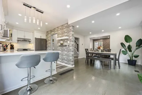 160 Large Crescent, ON L1T 2S4