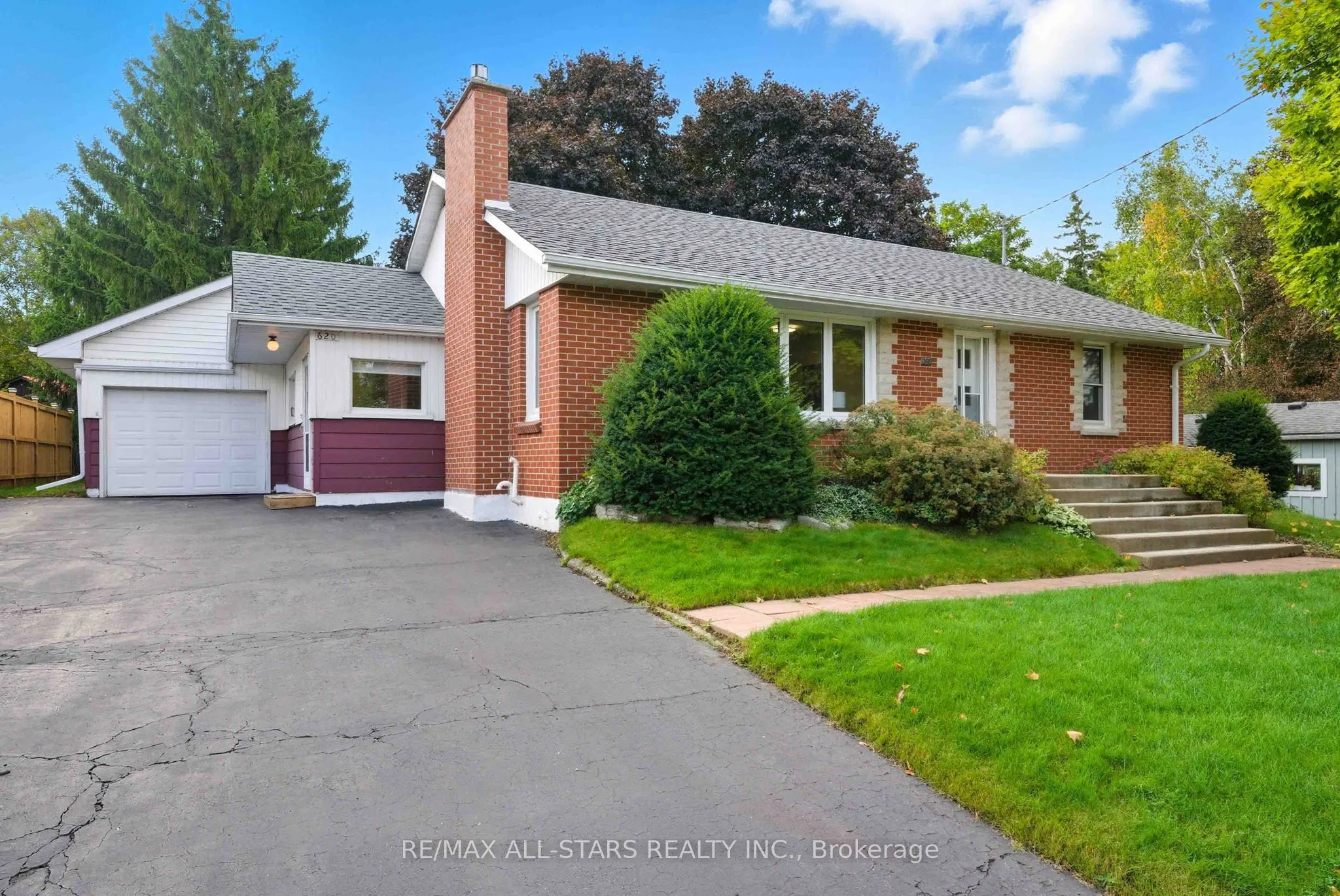 620 Queen Street, ON L9L 1K5