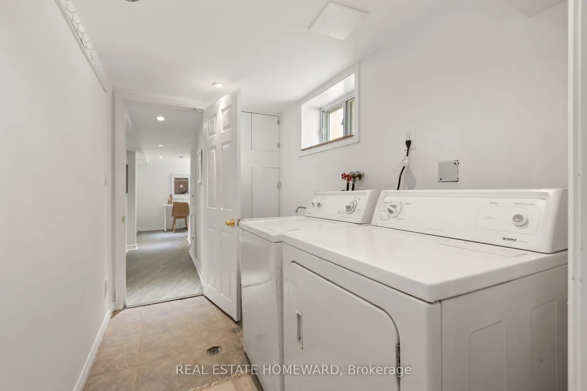 86 Floyd Avenue, ON M4K 2B5