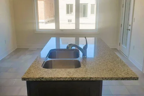 2283 Rudell Road, ON L1B 0W4