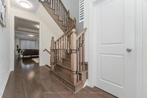 45 Ogston Crescent, ON L1P 0H2