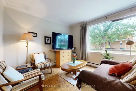 28 Thomas Avenue, ON M1C 1E5