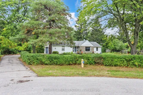 28 Thomas Avenue, ON M1C 1E5