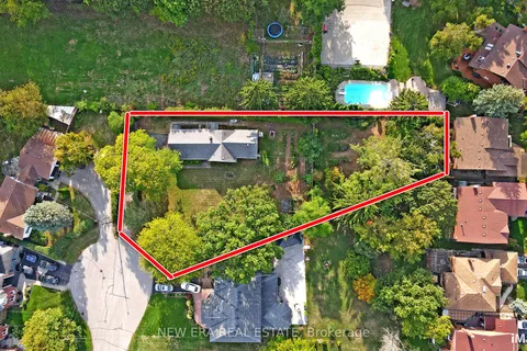 28 Thomas Avenue, ON M1C 1E5