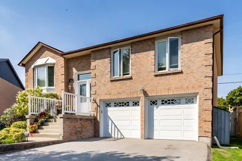 623 Dunrobin Court, ON L1J 7P2