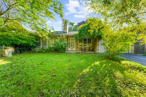 19 Duncombe Boulevard, ON M1M 3A4