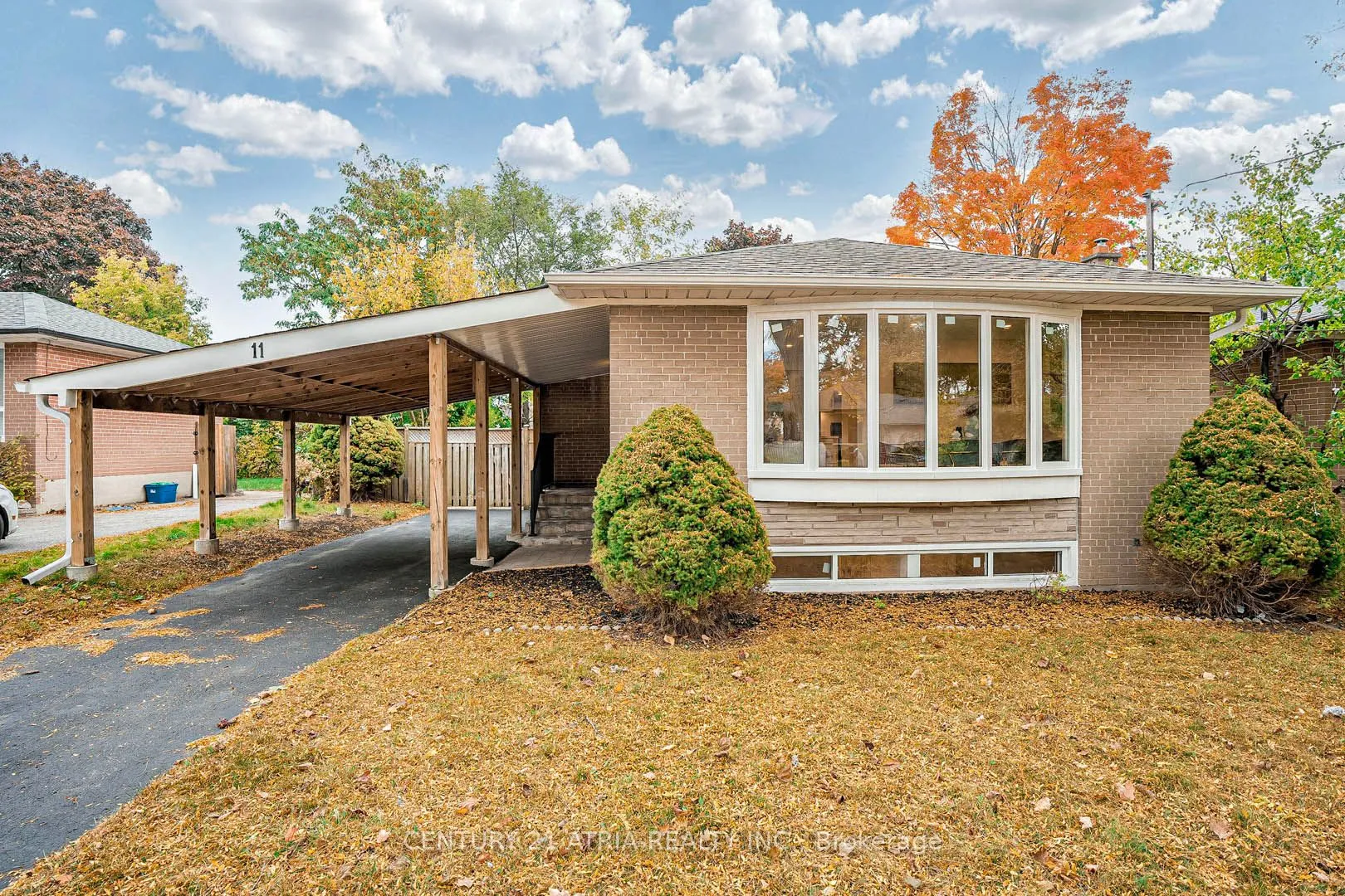 11 Valia Road, ON M1E 3V9