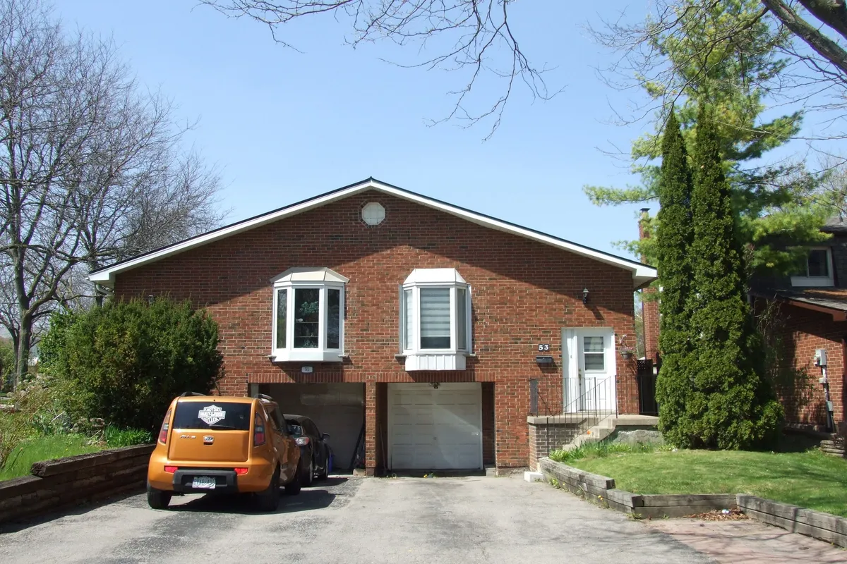 53 Renfield Crescent, ON L1P 1B2