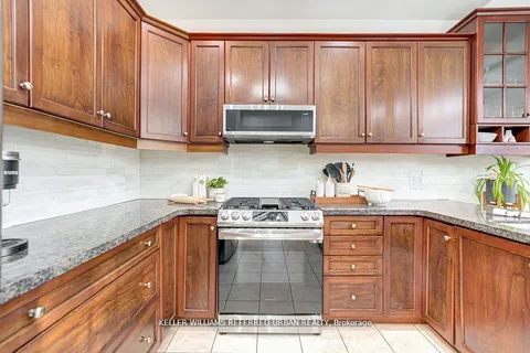 2 Thistledown Crescent, ON L1R 3P2