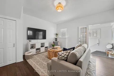 79 Pitt Avenue, ON M1L 2R5