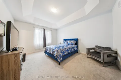 4 Hickling Lane, ON L1T 0N6