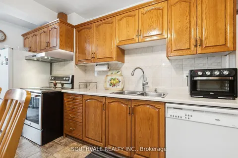 67 Kings Park Boulevard, ON M4J 2B9