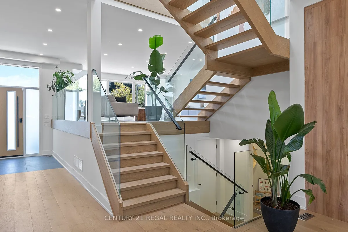 84 Bexhill Avenue, ON M1L 3C1