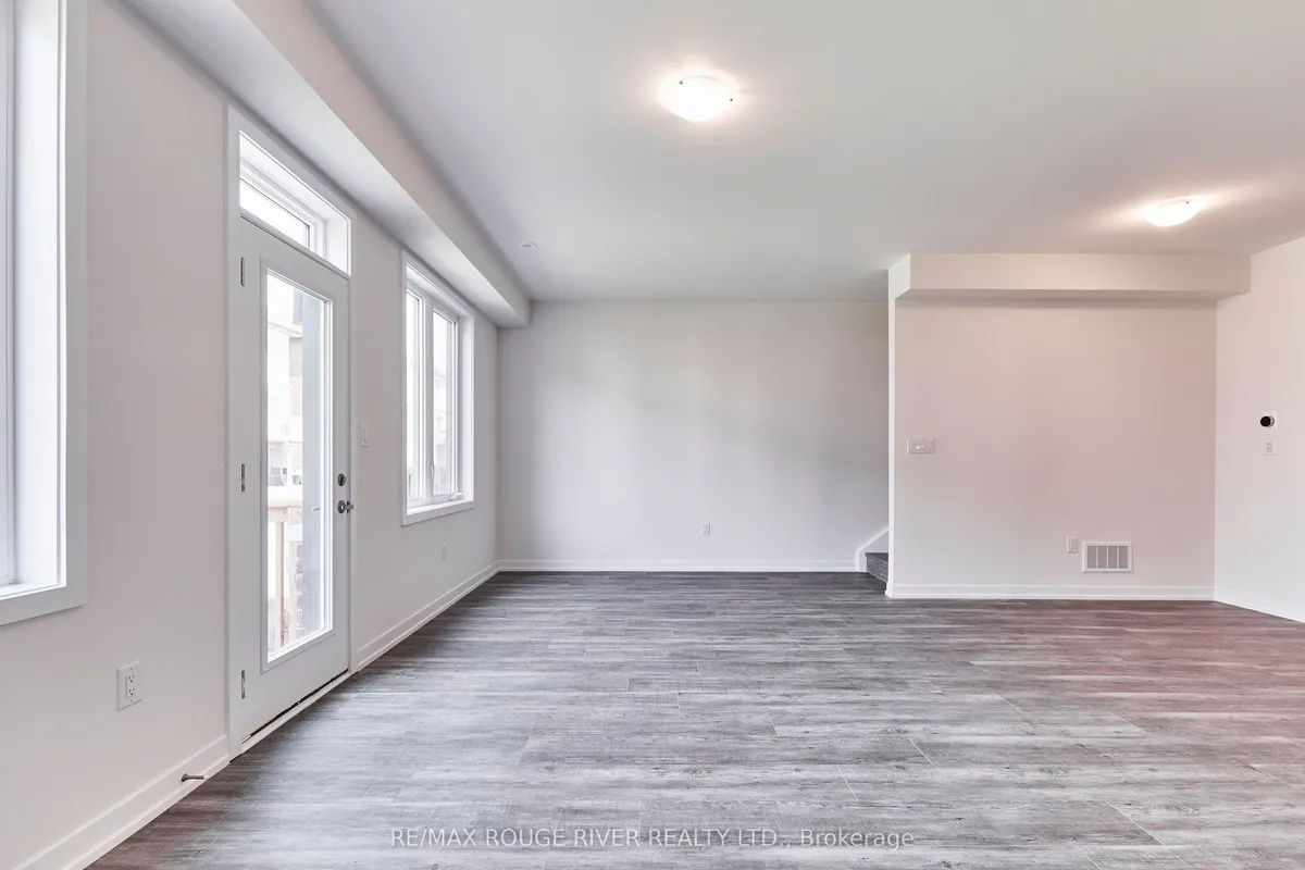 94 Ziibi Way, ON L1B 0W5