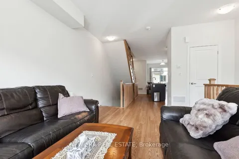 778 Kootenay Path, ON L1H 0A7