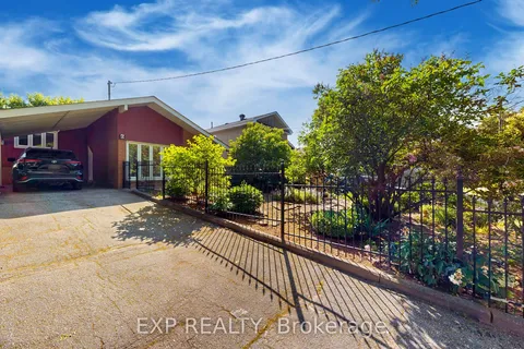 6 Abbottswood Road, ON M1P 3P1