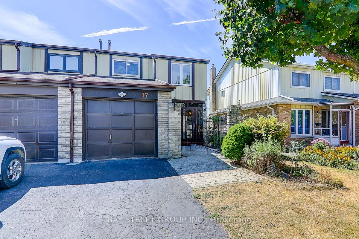 17 Newdawn Crescent, ON M1V 1J8