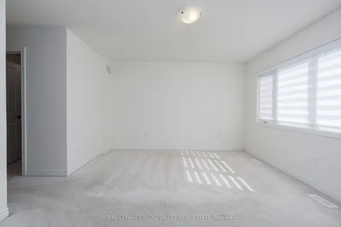 63 Laing Drive, ON L1P 0N6