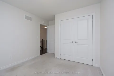 63 Laing Drive, ON L1P 0N6