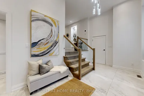 475 Donlands Avenue, ON M4J 3S4