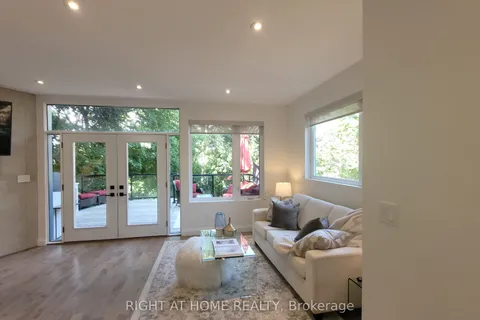 475 Donlands Avenue, ON M4J 3S4