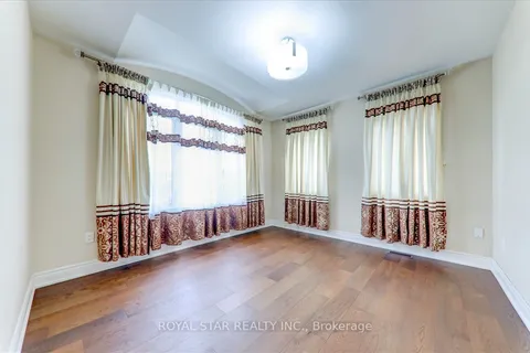 1881 Pine Grove Avenue, ON L1V 1K7