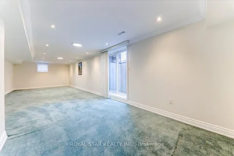 1881 Pine Grove Avenue, ON L1V 1K7