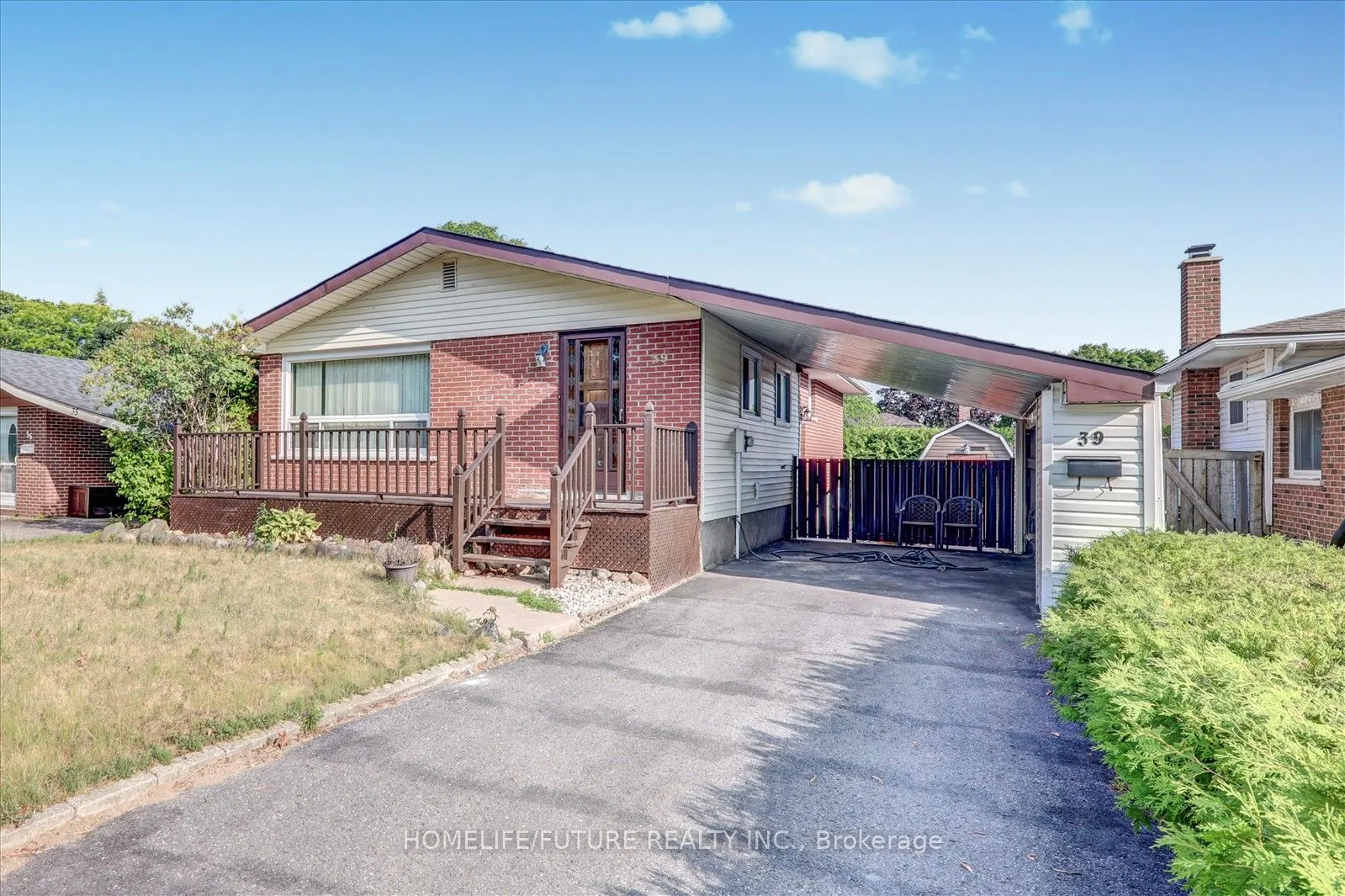 39 Cayuga Avenue, ON L1G 3X5