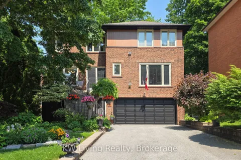 17 Woodvale Crescent, ON M4C 5N4