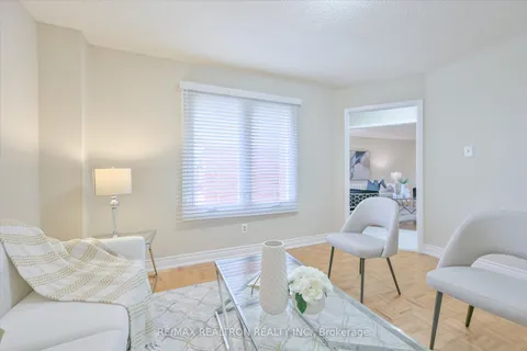 203 Glen Hill Drive, ON L1N 7J5