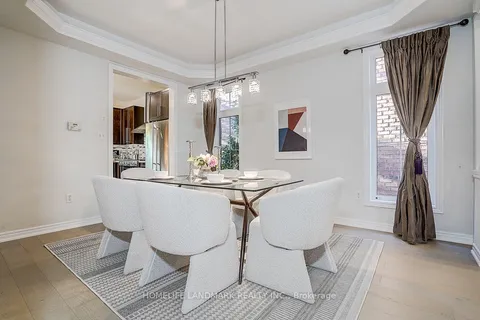 92 Montgomery Avenue, ON L1M 2N7