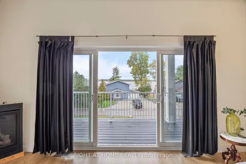 283 Platten Boulevard, ON L9L 1B4