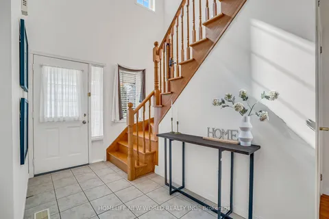 766 Greystone Court, ON L1K 2V1