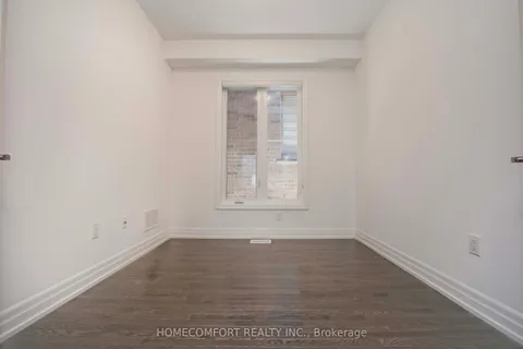 14 St Ives Crescent, ON L1P 0C5