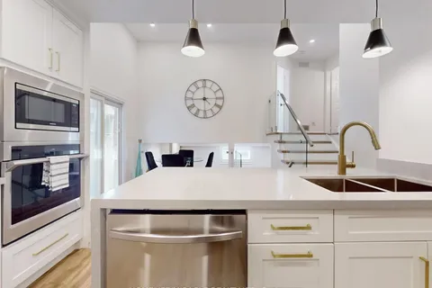 2148 Kedron Street, ON L1L 1B8