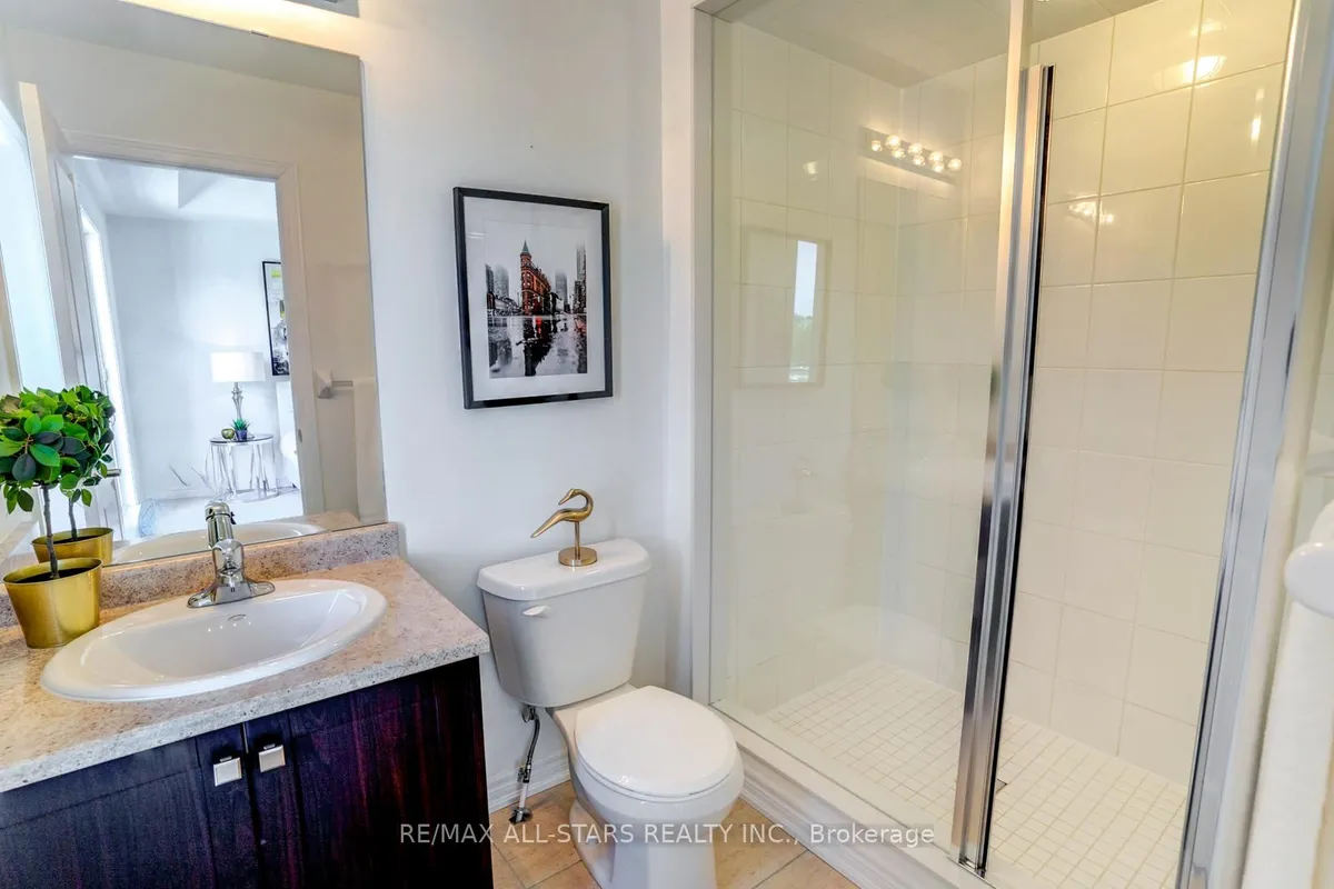 41 Steamboat Way, ON L1N 0M6